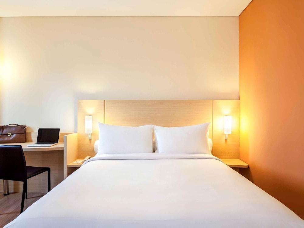 Ibis Jakarta Harmoni Jacarta Exterior foto