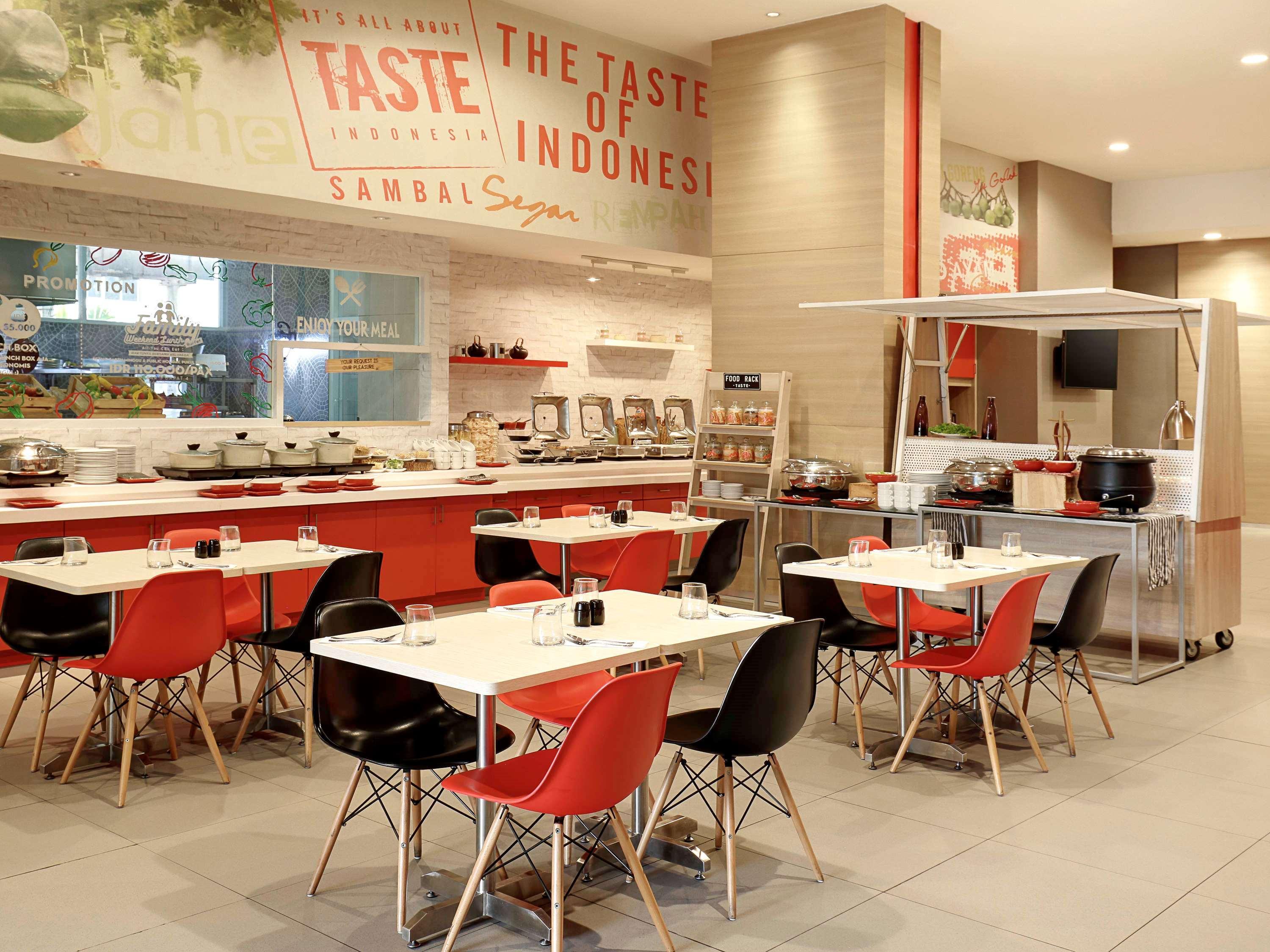 Ibis Jakarta Harmoni Jacarta Exterior foto