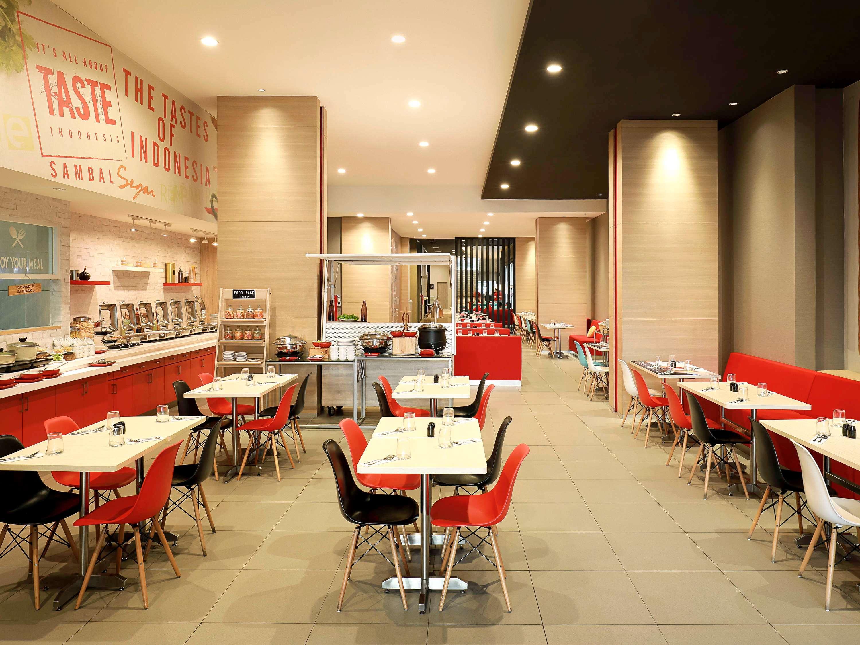 Ibis Jakarta Harmoni Jacarta Exterior foto