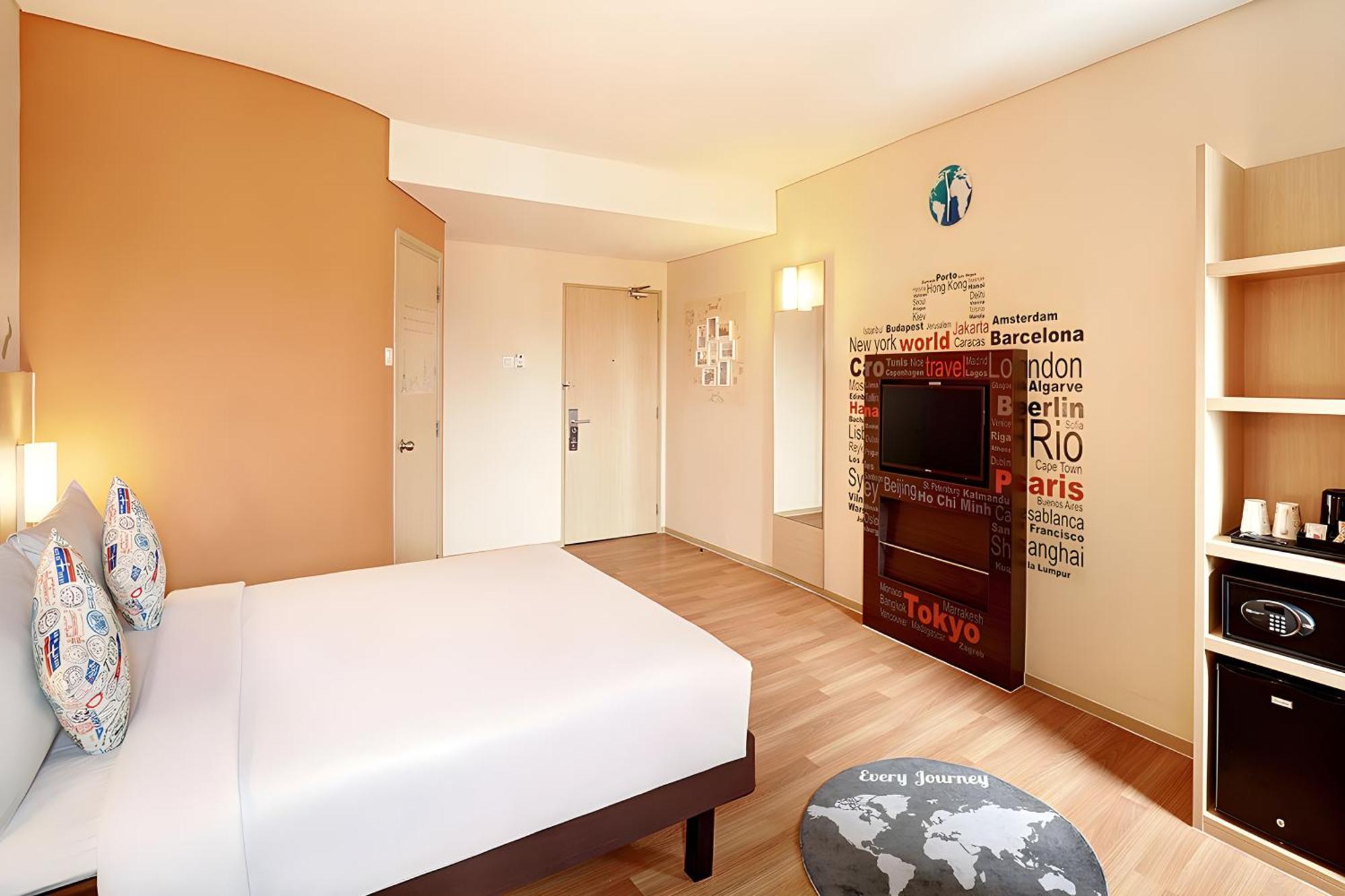 Ibis Jakarta Harmoni Jacarta Exterior foto