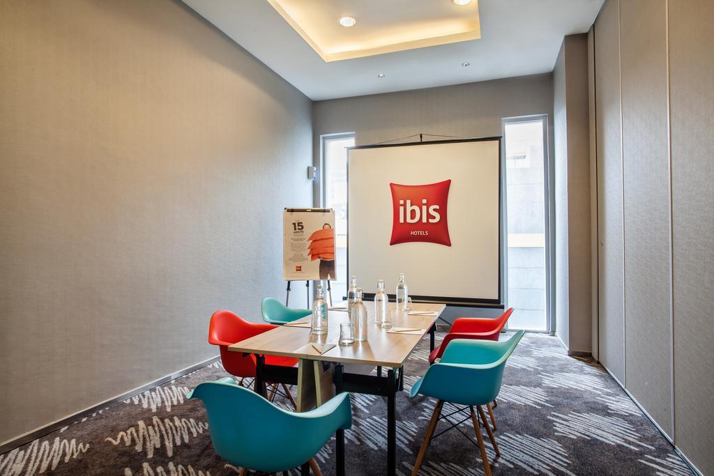 Ibis Jakarta Harmoni Jacarta Exterior foto