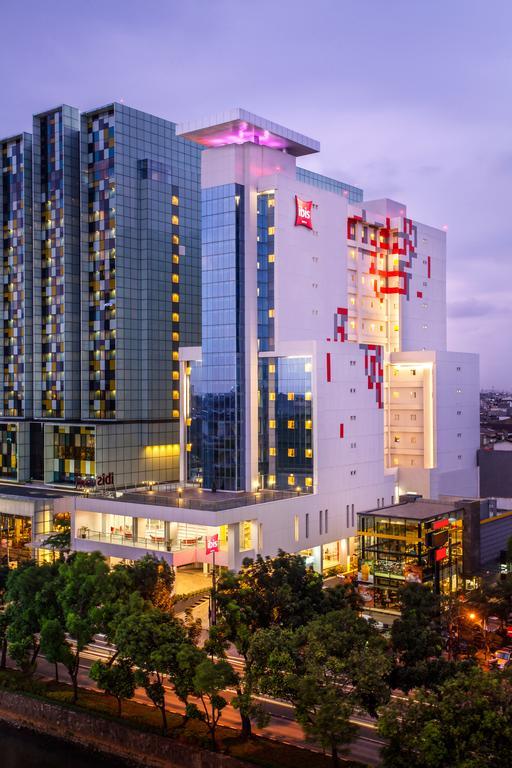 Ibis Jakarta Harmoni Jacarta Exterior foto