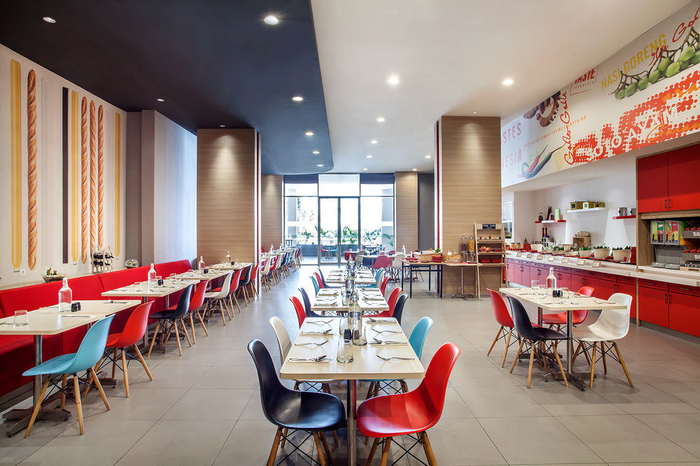 Ibis Jakarta Harmoni Jacarta Exterior foto